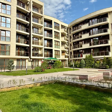 Апартамент Studio More *